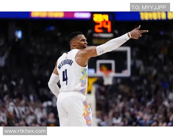 国王主帅谈威少加盟强调团队信任与牺牲共享球权打造全新进攻体系 国王主帅谈威少加盟强调团队信任与牺牲共享球权打造全新进攻体系