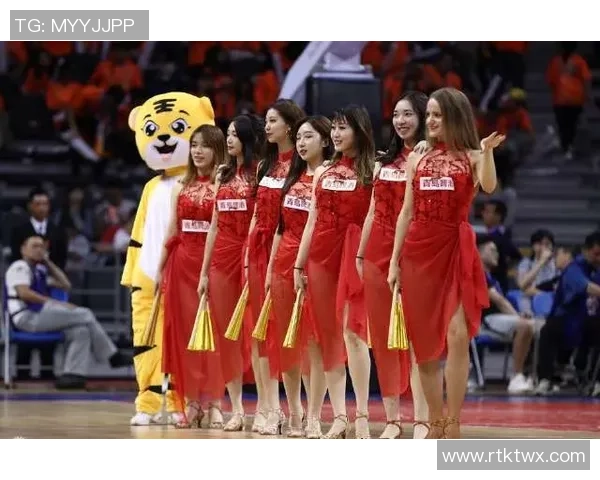 广东男篮主场啦啦队晒舞蹈视频 展现大长腿与小蛮腰热力四射引热议