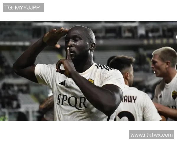 卢卡库深情悼念父亲感恩英雄一生付出愿您安息